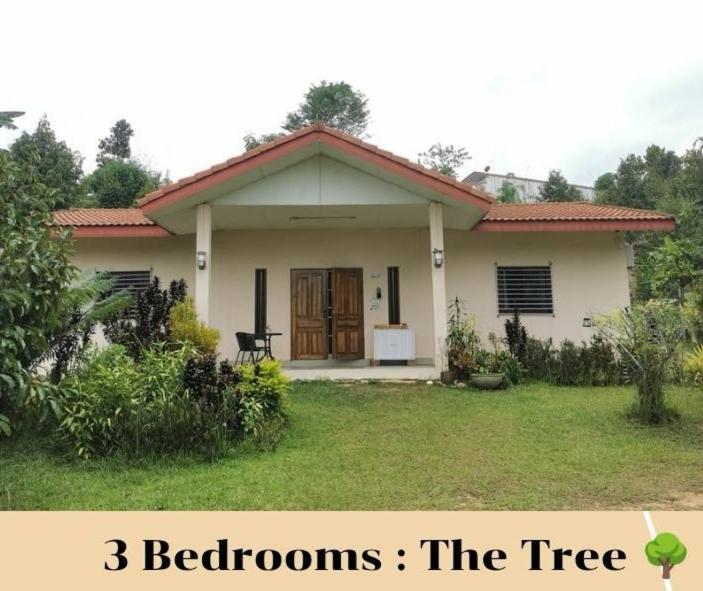 Villa Betong House In The Garden Exterior foto